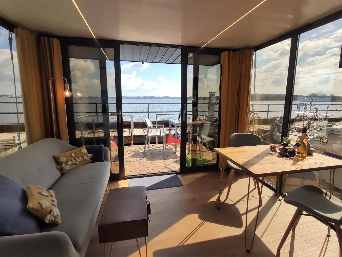 Hotel Hausboot Hilja Schleswig Esterno foto