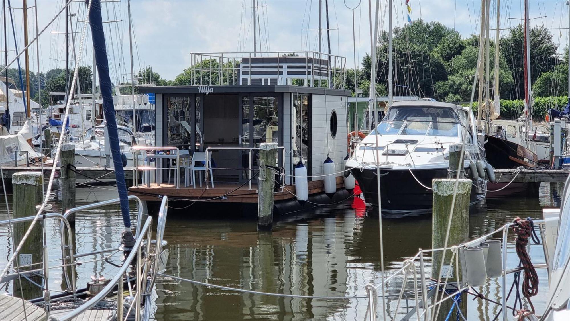 Hotel Hausboot Hilja Schleswig Esterno foto